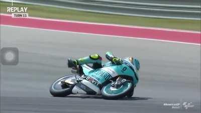 Amazing save by Xavi Artigas