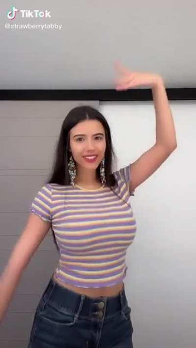 Off to the Pool 😜