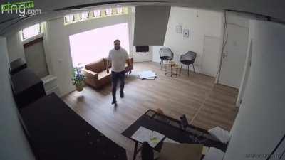 Suspended ceiling and cat