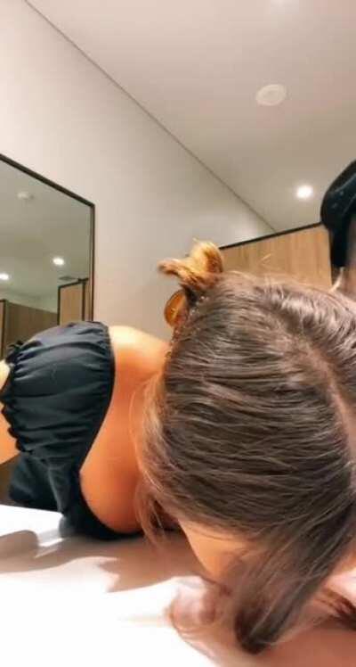 HMC while I am making a video in a public toilet