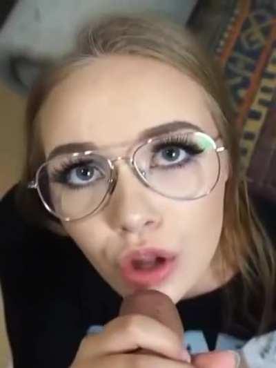 [reddit] I want to dress up and be a good girl for you