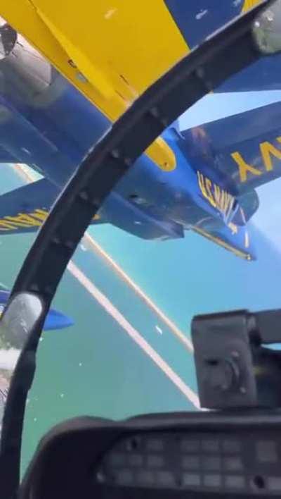 Blue Angels, cockpit view