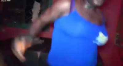 man ignites twerker in da club