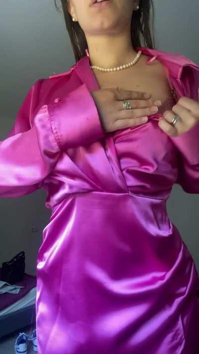 What if I opened the door to you like this?😏