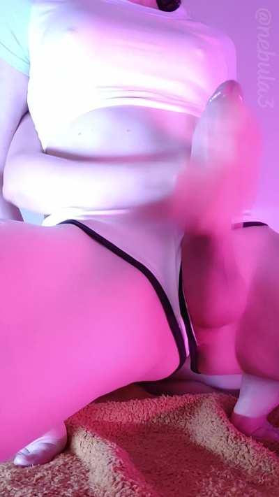 Wait, those aren't my hands!! 👀🤭