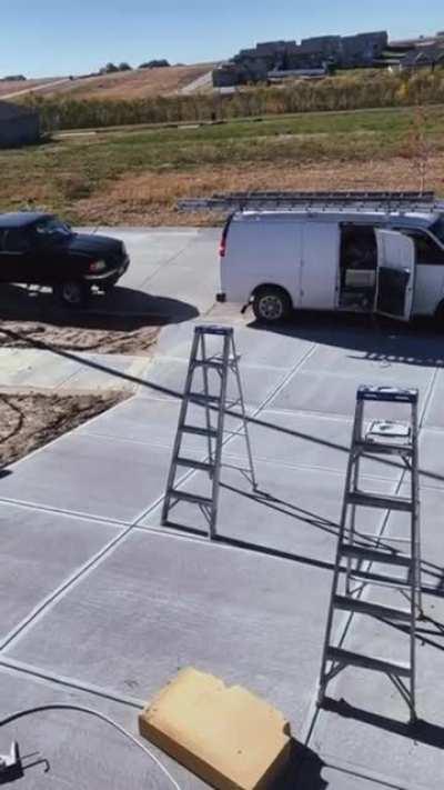 Hold on! I'm coming!