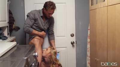 Arya Fae - Babes [Blowjob]