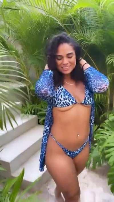 Ravyn Rochelle (@itsravyn)