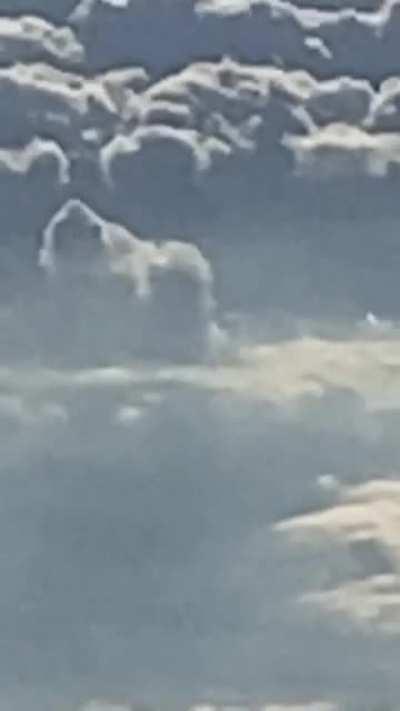 SPOTTED a ufo near virginia! what do you guys think?