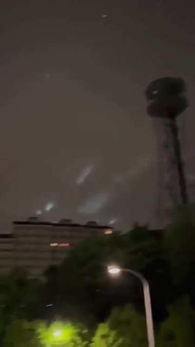 Anybody else see these videos on Twitter?