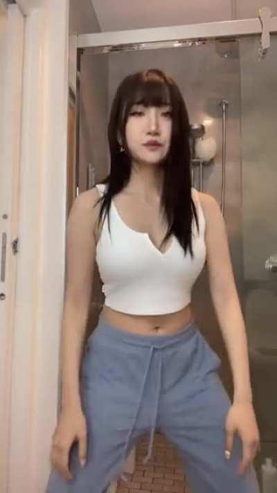 Best waifu supremacy