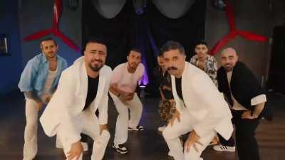 Bunlarda iyice kafayı yedi aq