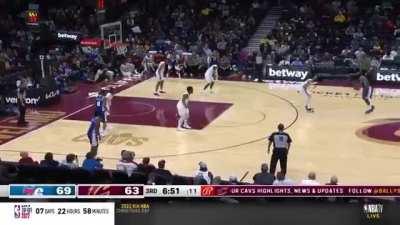 [Highlight] James Harden isos on Jarrett Allen and beats him to the rim