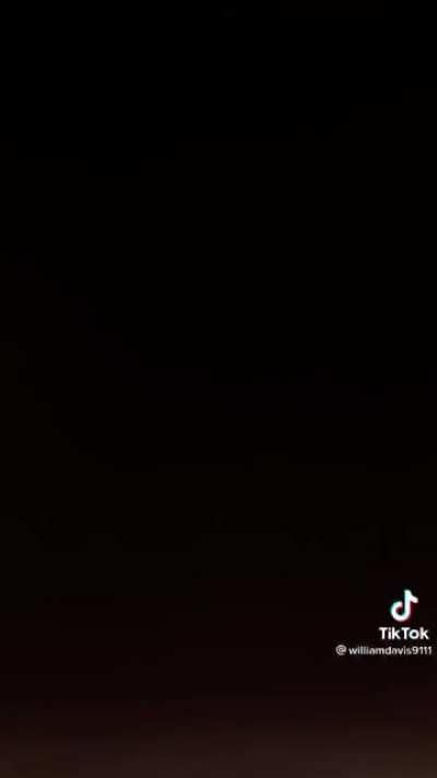 For all the lonely females out there 🥰