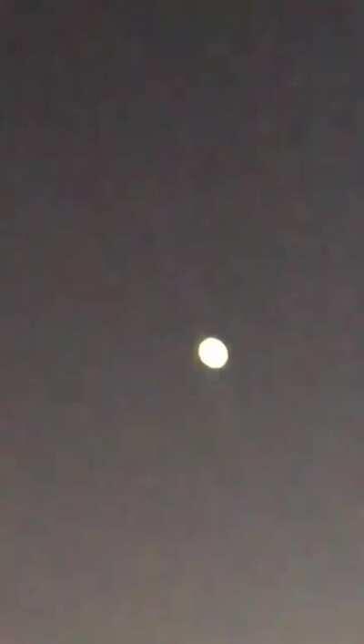 UFO captured over Lima, peru april 20th 2020