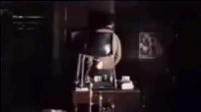 me watching myself download reddit in 2019