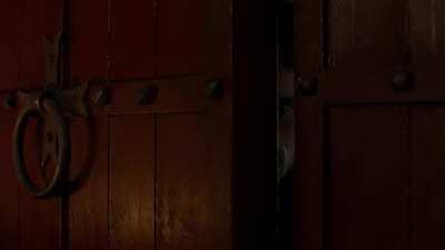 Eva Green in the tub