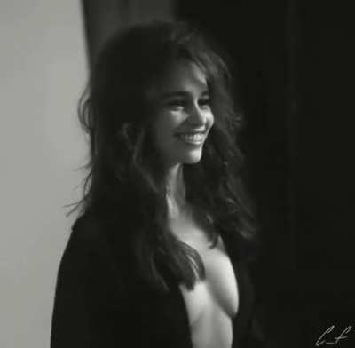 Imagine if Emilia Clarke started doing porn...