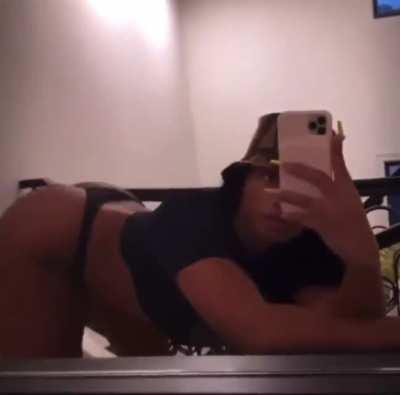 MY GOD🤤🤤🤤MOMMY MEG LOVES TO BE BENT OVER💦💦💦