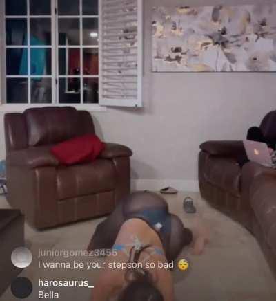 From her live on IG. So much ass going on here