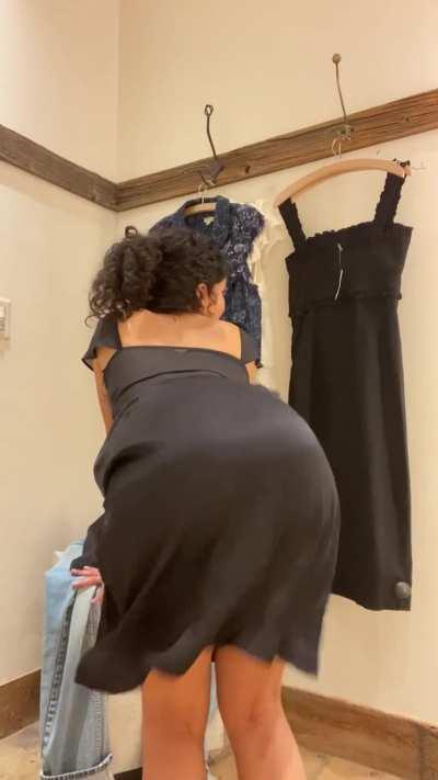 I really want to be fucked in the changing rooms ;-)