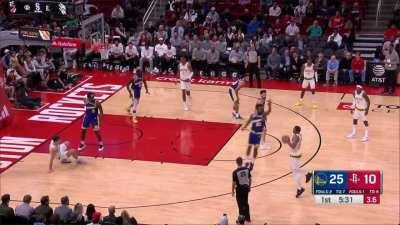 [Highlight] Klay Thompson Pulls Up & Makes a 3 in Transition to Give Him 18 Points While Shooting 100% from the Field with 5 Minutes Left in the 1st