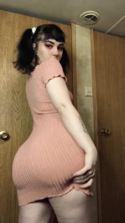 We've Seen Big Titty Goth GFs, But What About Big Booty Goth GFs?