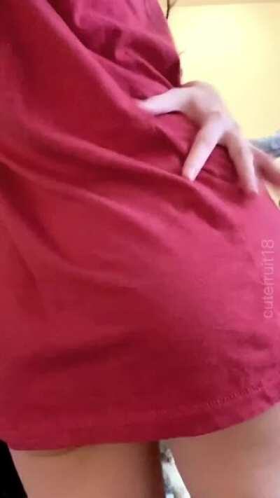 i love surprising people with my booty