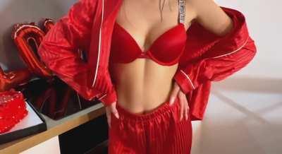 Happy Valentine's Day ThickThighs 😍❤️💋