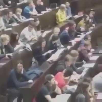 (Sound on) No really, I mean it.... his sound was turned on