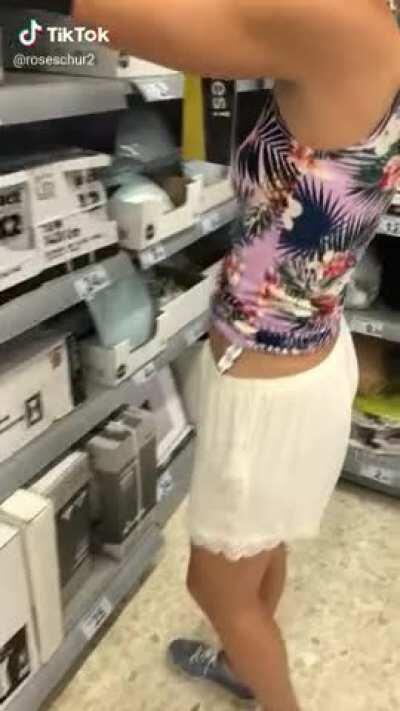 Pantsing sibling for tiktok views