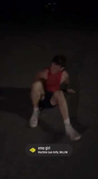 Dumbass mfs beefing over Cheetos