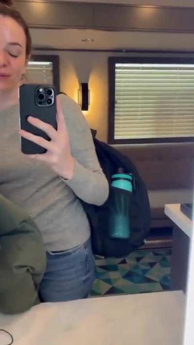 danielle filming her last episode of the flash