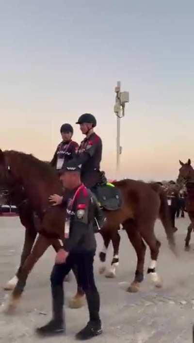 the beautiful Arabian horses pass and then the Mexicans