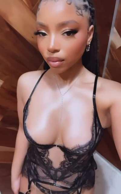 Chloe in lingerie, IG story