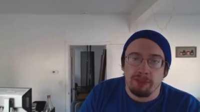 Me recommending any game to my friends: