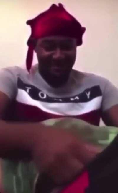 Hahhaha where’s the full video tho…? No seriously where can i see the full vid