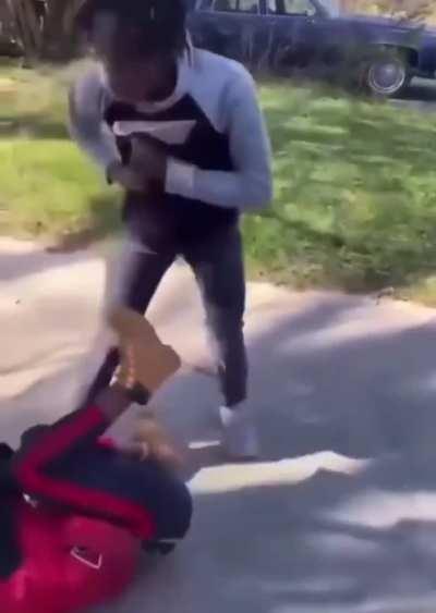 raqbaby fight with lil taz (FMH/FM)😂