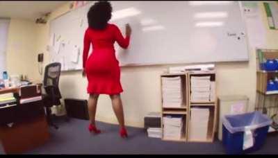 U walk into clASS, take your seat and u see this set of cheeks.. wyd?