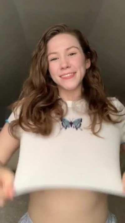 I’ve gone back and forth on it, but decided to put my face out there 🥰