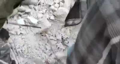 Turkey, the moment when a father covered his son with his body during a tragic earthquake. As it turned out, this saved his life, the son is alive.