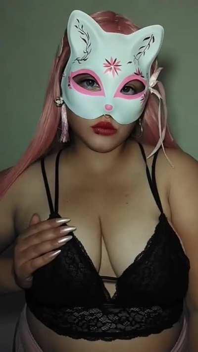 Do you want a chubby and busty whore? 🥵🥵🥵