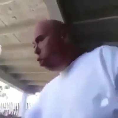 Boring to smoke weed, that dude attempts to smoke Carolina Reaper