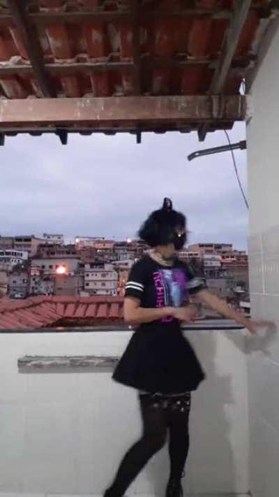 Enquanto isso a Faye no RJ: