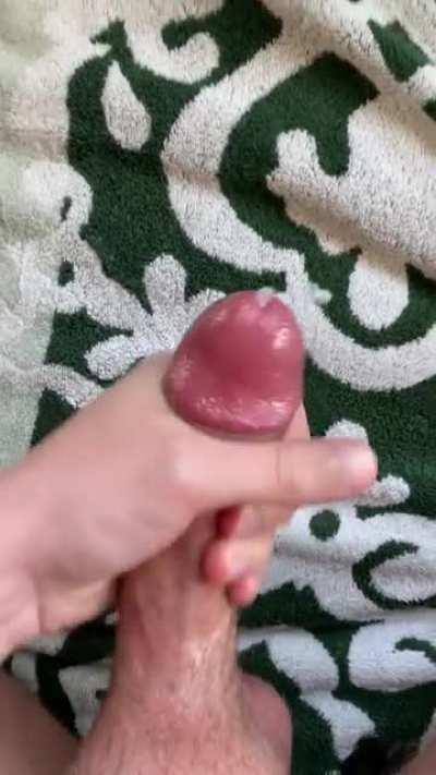 Stop scrolling and cum with me