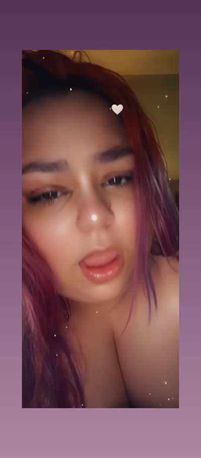 Getting fucked & moaning like a good slut