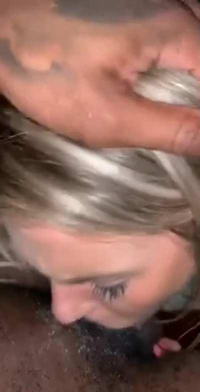 I need a girldfriend like her in my live