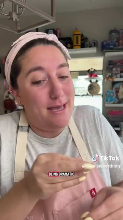 how funny, the cake lady made some tiktoks. 😩😂