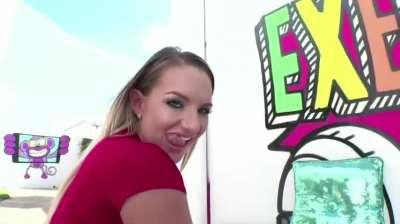 Big Ass Cali Carter / How long could you last in this position 🍑🥵🥵GIF by xxxp0r