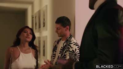 Perfect Babe Rae Cant Resist Jasons BBC - Blacked